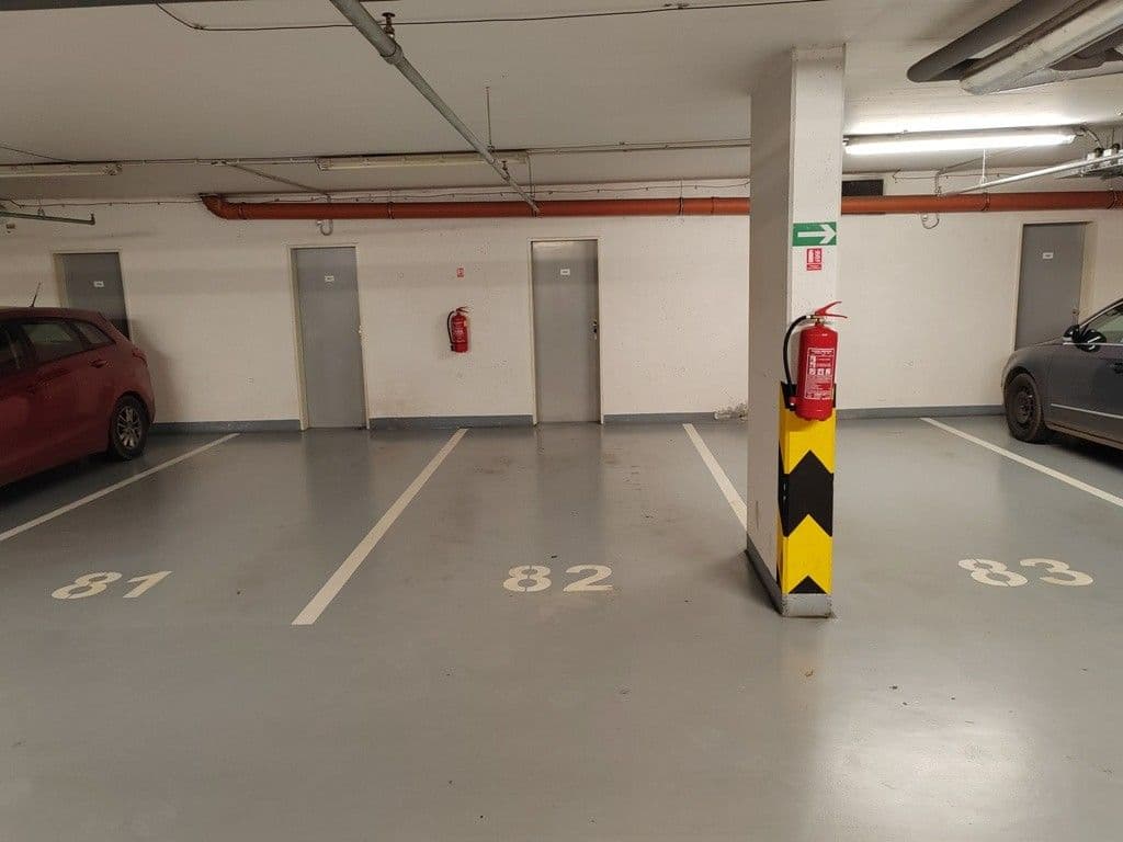 Prenájom bytu 2-izbový 56 m², Modenská, Praha, Praha Prenájom bytu 2-izbový 56 m², Modenská, Praha, Praha