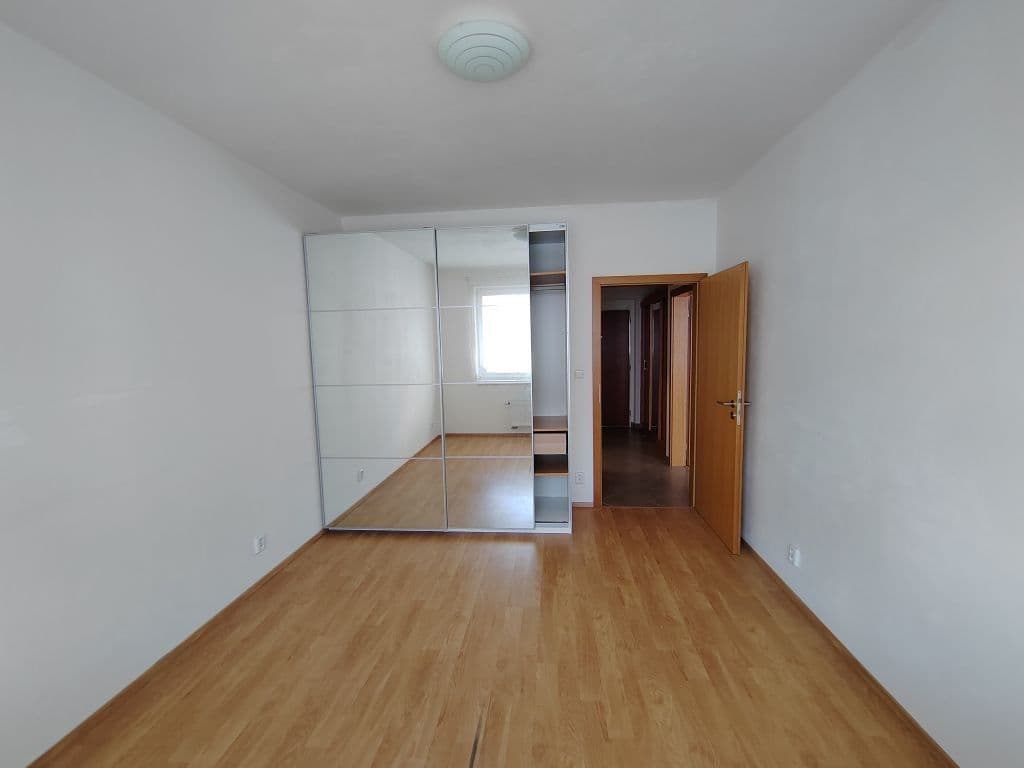 Prenájom bytu 2-izbový 56 m², Modenská, Praha, Praha Prenájom bytu 2-izbový 56 m², Modenská, Praha, Praha