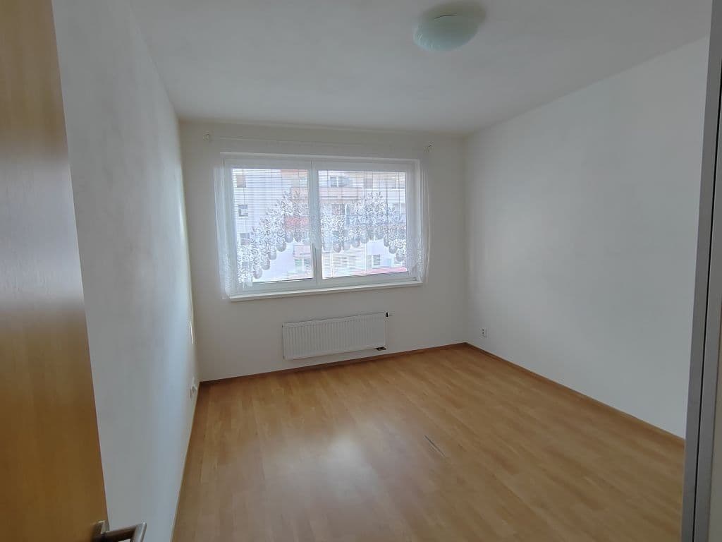 Prenájom bytu 2-izbový 56 m², Modenská, Praha, Praha Prenájom bytu 2-izbový 56 m², Modenská, Praha, Praha