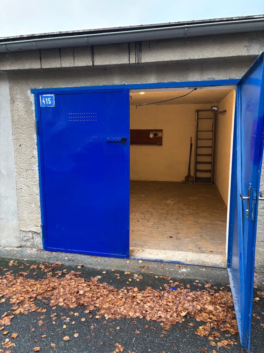 Prenájom garáže 18 m², Brněnská, Šlapanice, Jihomoravský kraj Prenájom garáže 18 m², Brněnská, Šlapanice, Jihomoravský kraj