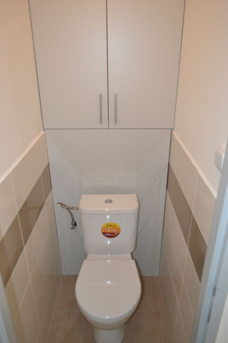 Prenájom bytu 3-izbový 80 m², Mezilesí, Praha, Praha Prenájom bytu 3-izbový 80 m², Mezilesí, Praha, Praha