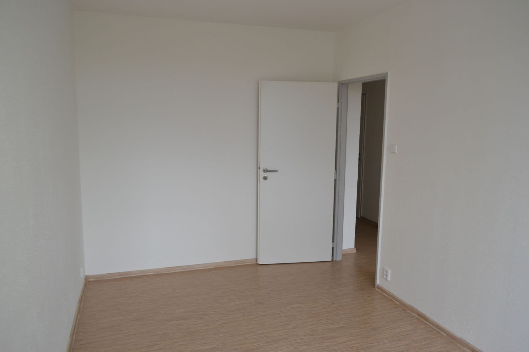 Prenájom bytu 3-izbový 80 m², Mezilesí, Praha, Praha Prenájom bytu 3-izbový 80 m², Mezilesí, Praha, Praha