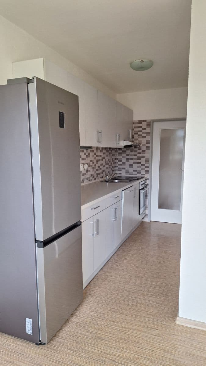 Prenájom bytu 3-izbový 80 m², Mezilesí, Praha, Praha Prenájom bytu 3-izbový 80 m², Mezilesí, Praha, Praha