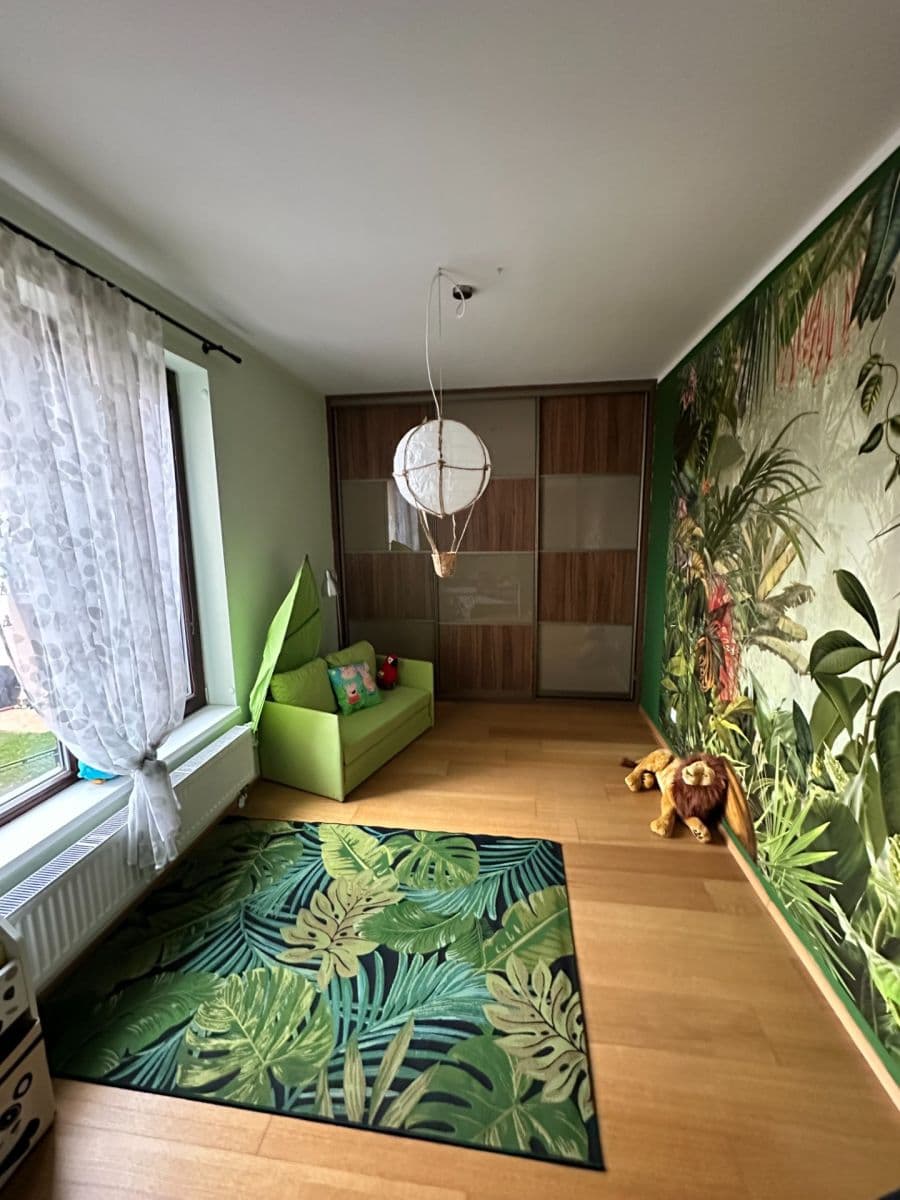 Prenájom bytu 3-izbový 93 m², Nademlejnská, Praha, Praha Prenájom bytu 3-izbový 93 m², Nademlejnská, Praha, Praha