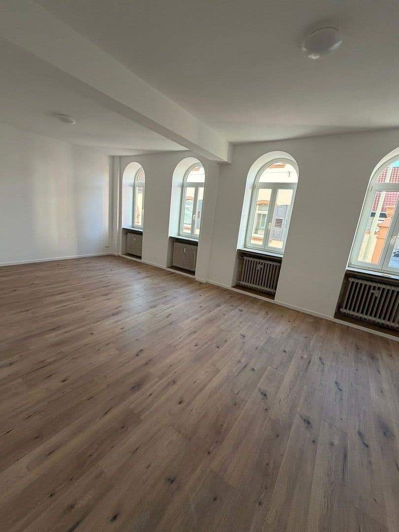 Predaj bytu 4-izbový 103 m², Weinstraße 102, Edenkoben, Porýnie-Falcko Predaj bytu 4-izbový 103 m², Weinstraße 102, Edenkoben, Porýnie-Falcko