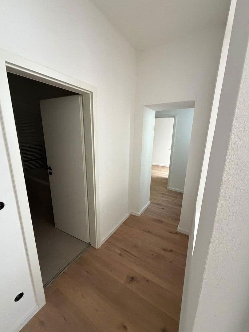 Predaj bytu 4-izbový 103 m², Weinstraße 102, Edenkoben, Porýnie-Falcko Predaj bytu 4-izbový 103 m², Weinstraße 102, Edenkoben, Porýnie-Falcko