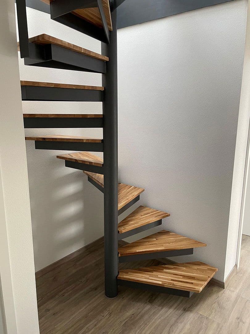 Prenájom bytu 3-izbový 90 m², Tegernbach, Bavorsko Prenájom bytu 3-izbový 90 m², Tegernbach, Bavorsko