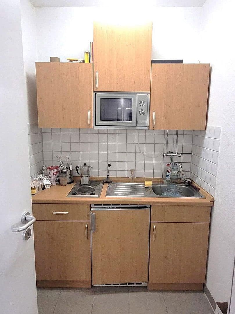 Prenájom kancelárie 85 m², Stuttgart, Bádensko-Wurttembersko Prenájom kancelárie 85 m², Stuttgart, Bádensko-Wurttembersko