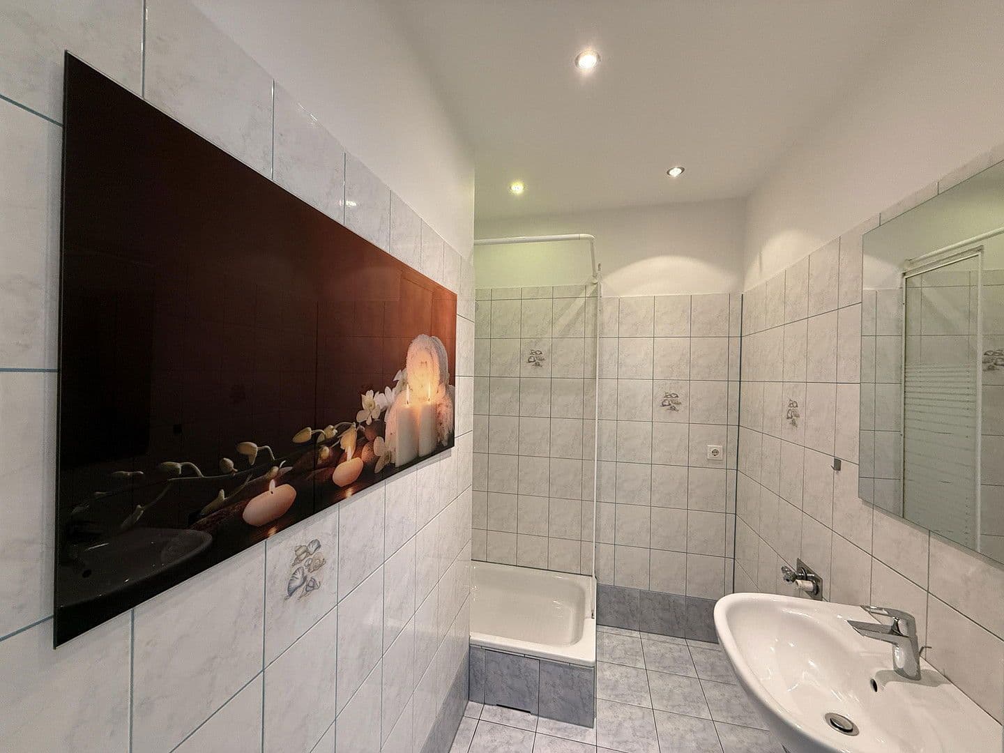 Predaj bytu 2-izbový 61 m², Ermslebener Weg 4, Berlin, Berlín Predaj bytu 2-izbový 61 m², Ermslebener Weg 4, Berlin, Berlín