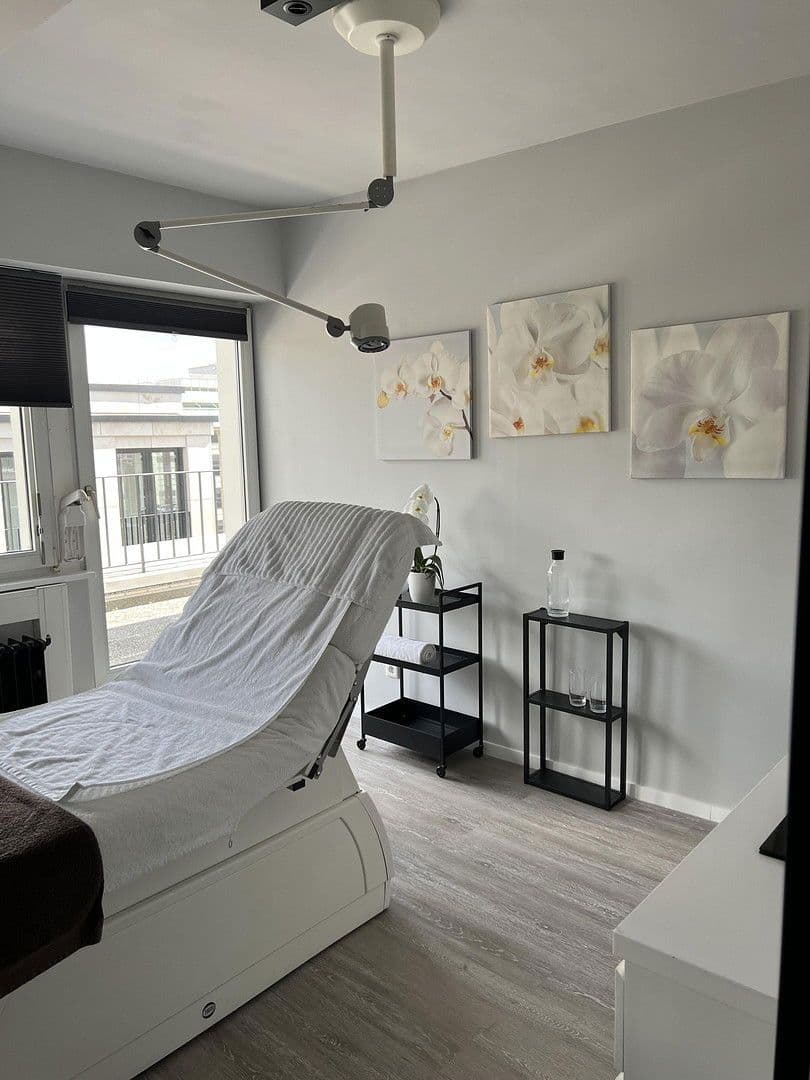 Prenájom kancelárie 115 m², Schadowstrasse 74, Düsseldorf, Severné Porýnie - Westfálsko Prenájom kancelárie 115 m², Schadowstrasse 74, Düsseldorf, Severné Porýnie - Westfálsko