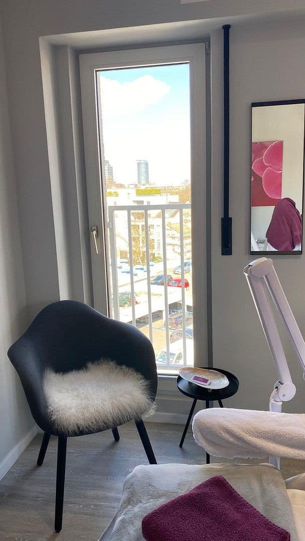 Prenájom kancelárie 115 m², Schadowstrasse 74, Düsseldorf, Severné Porýnie - Westfálsko Prenájom kancelárie 115 m², Schadowstrasse 74, Düsseldorf, Severné Porýnie - Westfálsko