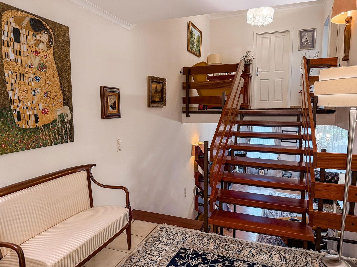 Predaj bytu 3-izbový 117 m², Düsseldorf, Severné Porýnie - Westfálsko Predaj bytu 3-izbový 117 m², Düsseldorf, Severné Porýnie - Westfálsko