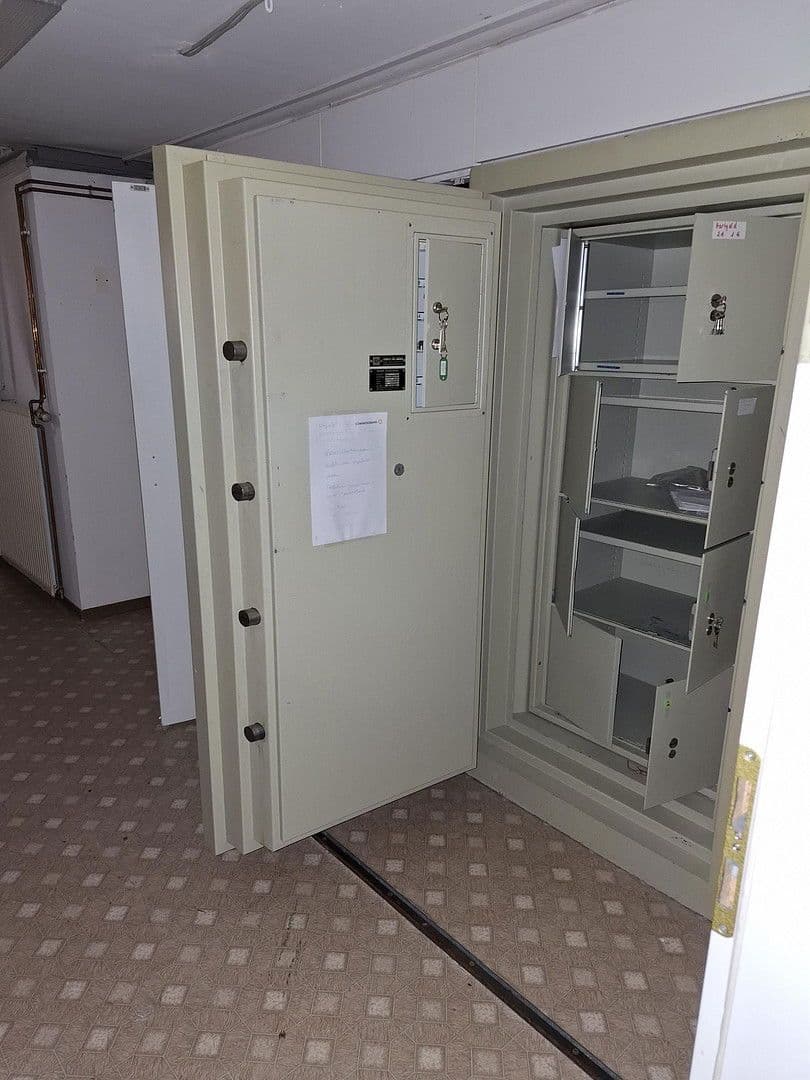 Prenájom kancelárie 344 m², Am Schloßplatz 2, Sankt Wendel, Sársko Prenájom kancelárie 344 m², Am Schloßplatz 2, Sankt Wendel, Sársko