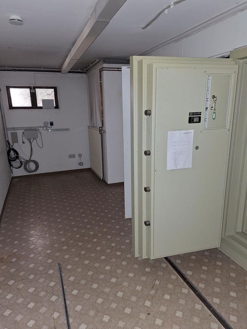 Prenájom kancelárie 344 m², Am Schloßplatz 2, Sankt Wendel, Sársko Prenájom kancelárie 344 m², Am Schloßplatz 2, Sankt Wendel, Sársko