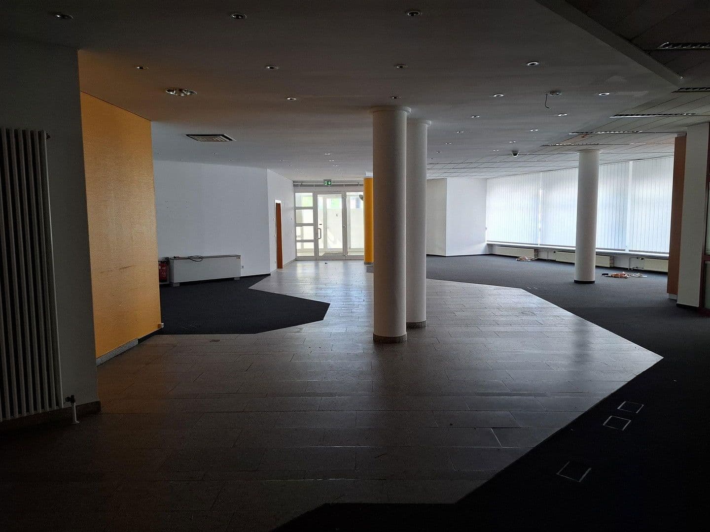 Prenájom kancelárie 344 m², Am Schloßplatz 2, Sankt Wendel, Sársko Prenájom kancelárie 344 m², Am Schloßplatz 2, Sankt Wendel, Sársko