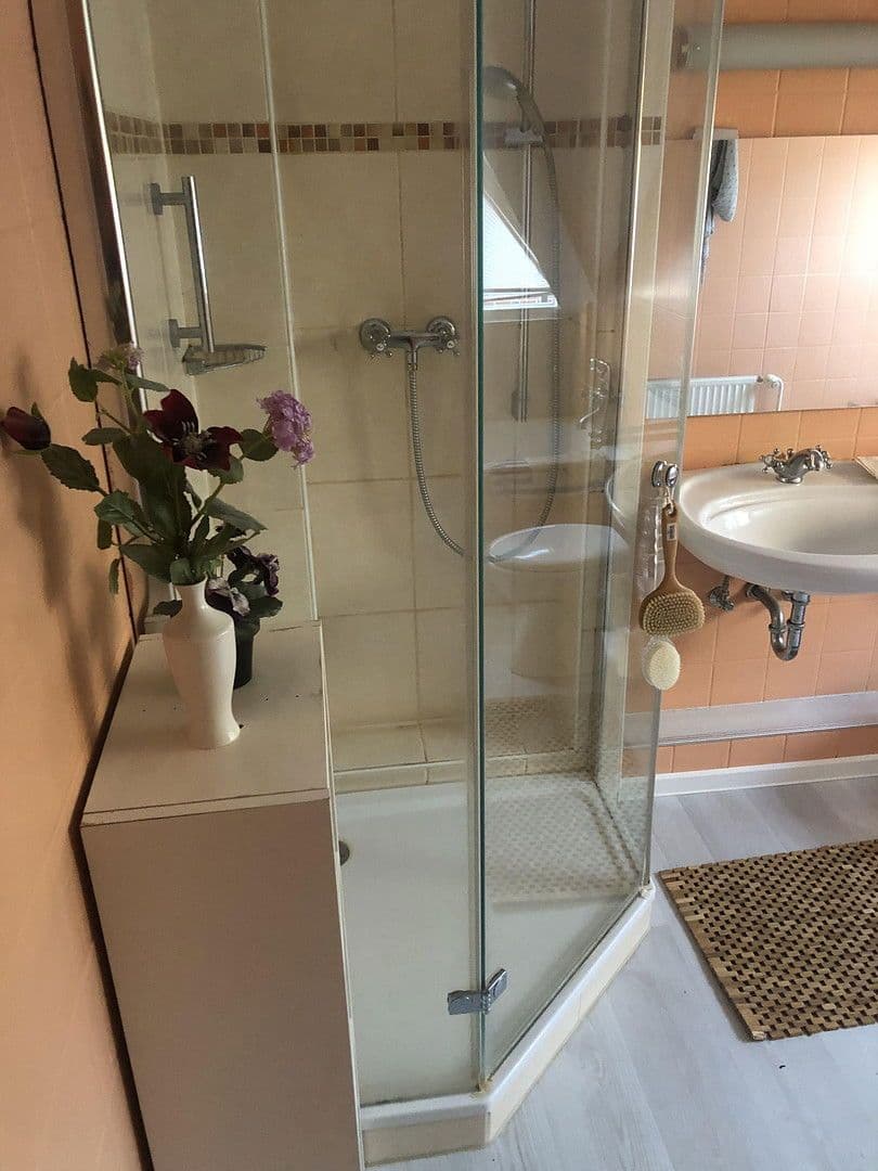 Prenájom domu 95 m², pozemek 180 m², Flensburg, Šlezvicko-Holštajnsko Prenájom domu 95 m², pozemek 180 m², Flensburg, Šlezvicko-Holštajnsko