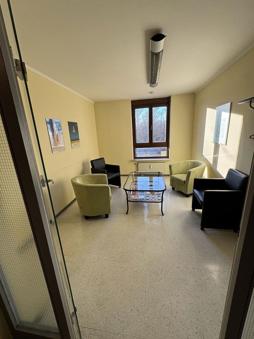 Prenájom kancelárie 157 m², Hemauerstr. 6, Regensburg, Bavorsko Prenájom kancelárie 157 m², Hemauerstr. 6, Regensburg, Bavorsko