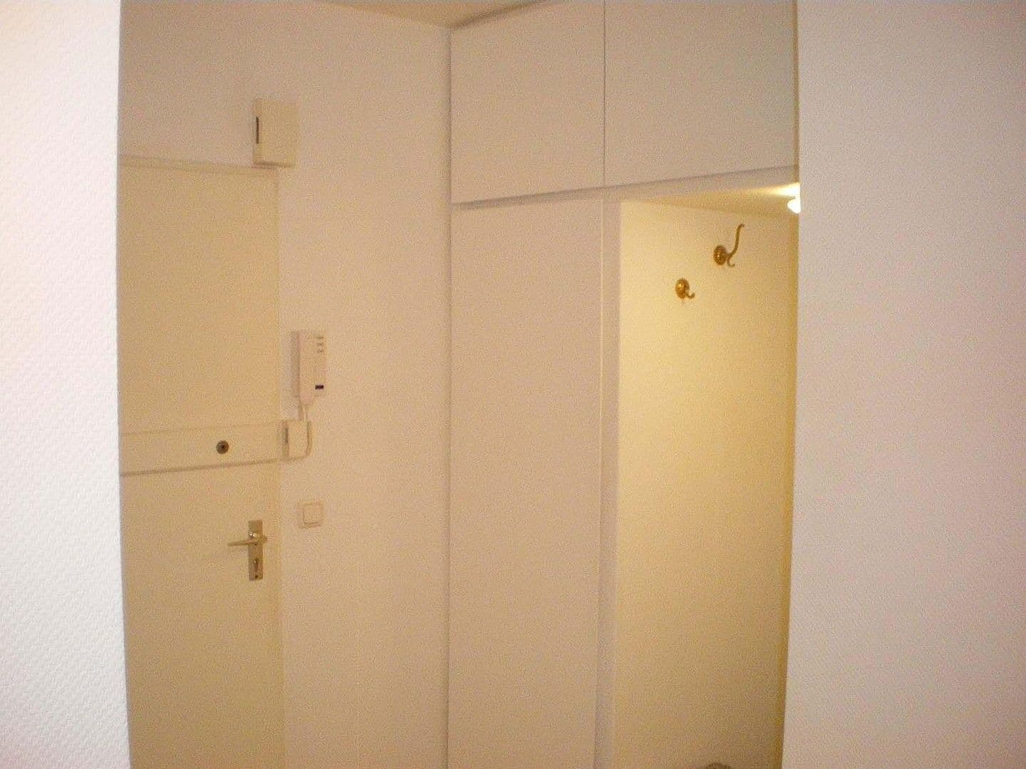 Predaj bytu 2-izbový 68 m², Angerburger Allee, Berlin, Berlín Predaj bytu 2-izbový 68 m², Angerburger Allee, Berlin, Berlín