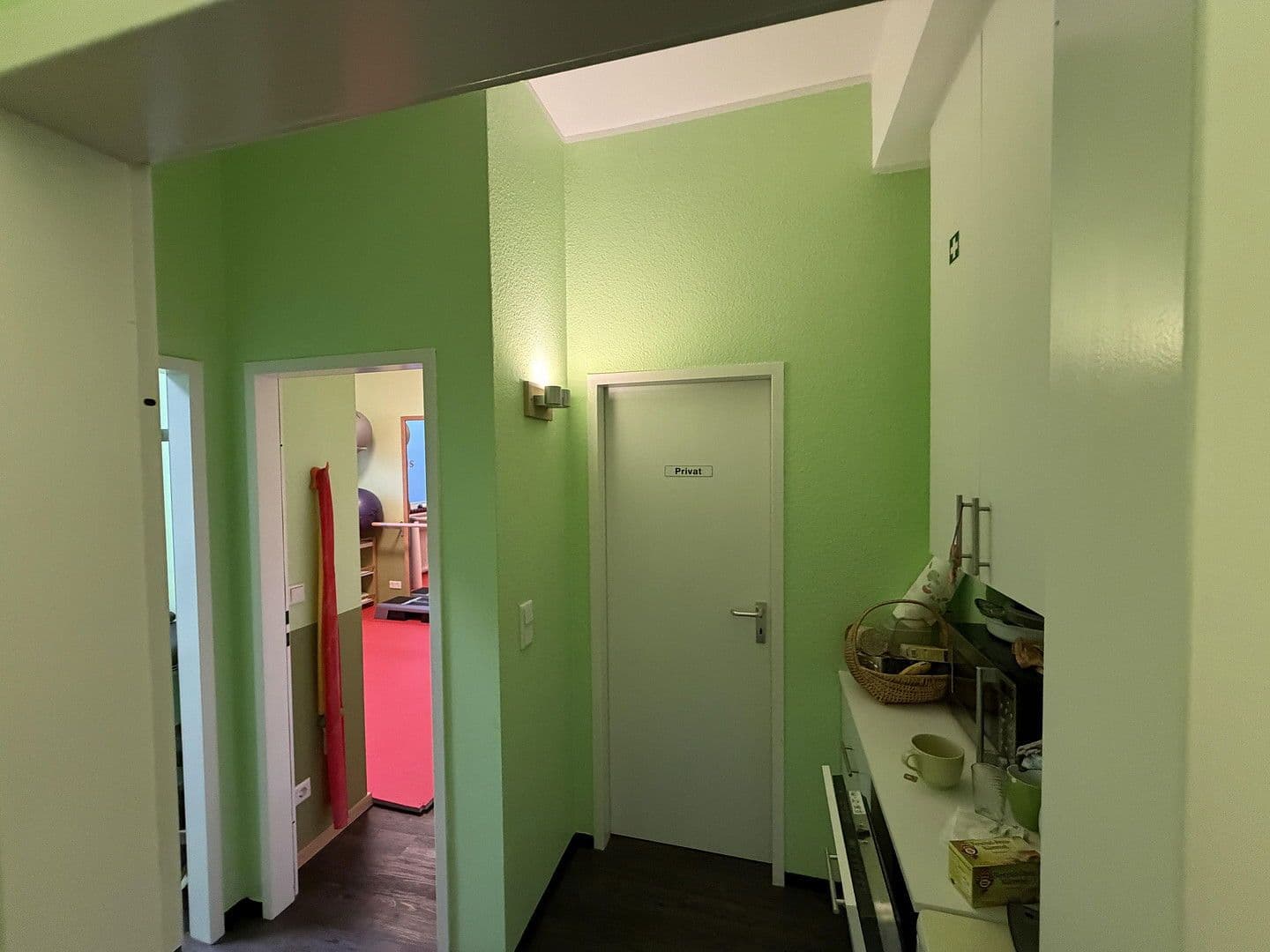 Prenájom kancelárie 129 m², Königsbergerstr. 24, Monheim am Rhein, Severné Porýnie - Westfálsko Prenájom kancelárie 129 m², Königsbergerstr. 24, Monheim am Rhein, Severné Porýnie - Westfálsko