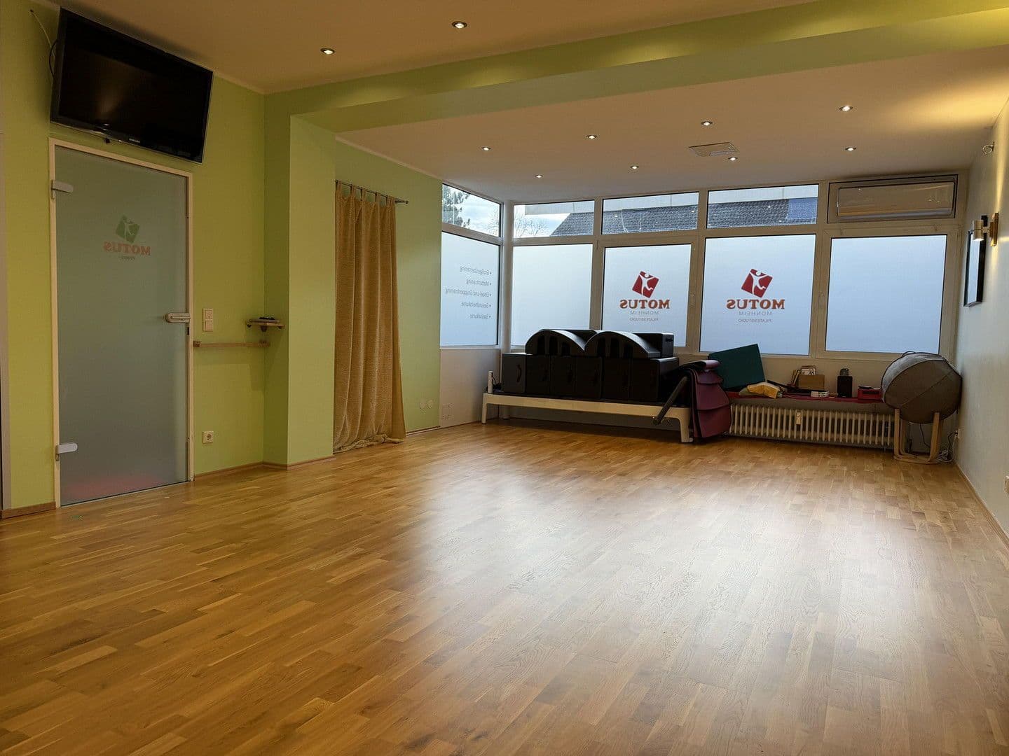 Prenájom kancelárie 129 m², Königsbergerstr. 24, Monheim am Rhein, Severné Porýnie - Westfálsko Prenájom kancelárie 129 m², Königsbergerstr. 24, Monheim am Rhein, Severné Porýnie - Westfálsko