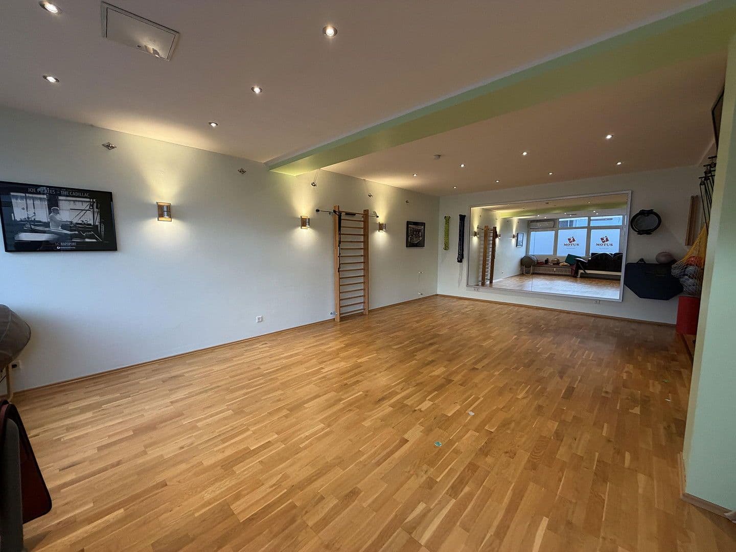 Prenájom kancelárie 129 m², Königsbergerstr. 24, Monheim am Rhein, Severné Porýnie - Westfálsko Prenájom kancelárie 129 m², Königsbergerstr. 24, Monheim am Rhein, Severné Porýnie - Westfálsko