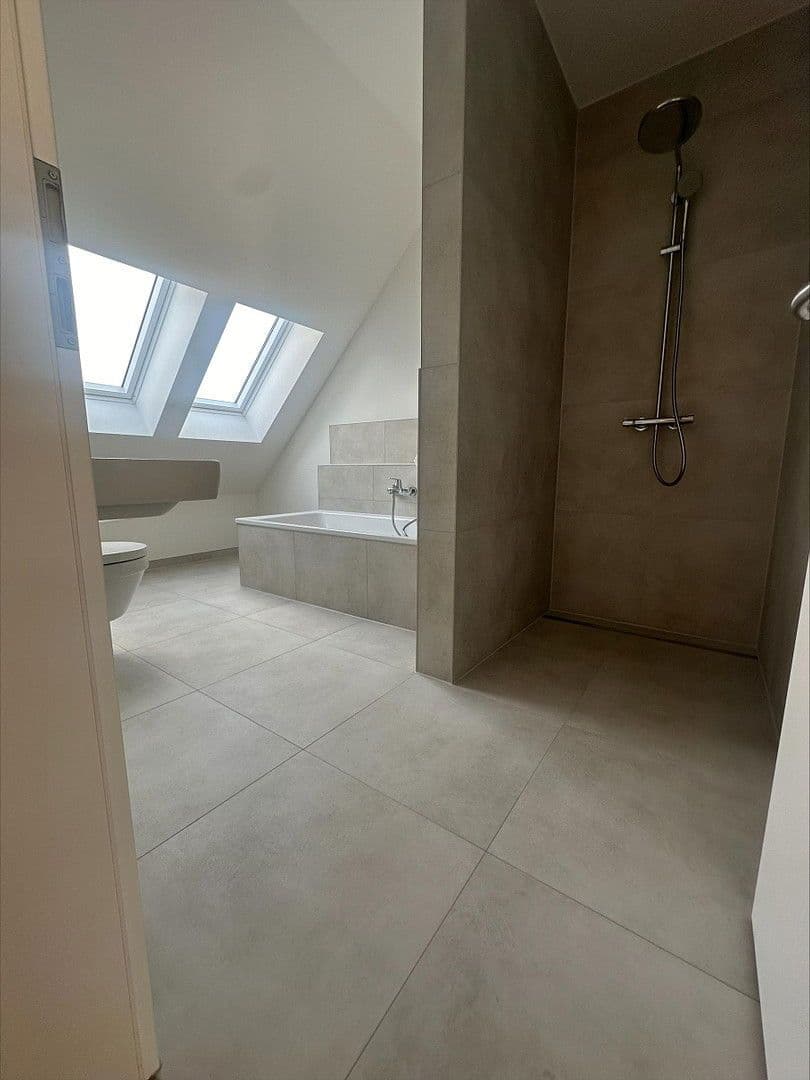 Predaj bytu 6-izbový 159 m², Hartenbrakenstrasse 28, Hannover, Dolné Sasko Predaj bytu 6-izbový 159 m², Hartenbrakenstrasse 28, Hannover, Dolné Sasko