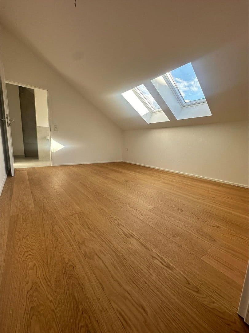Predaj domu 159 m², pozemek 200 m², Hartenbrakenstrasse 28, Hannover, Dolné Sasko Predaj domu 159 m², pozemek 200 m², Hartenbrakenstrasse 28, Hannover, Dolné Sasko