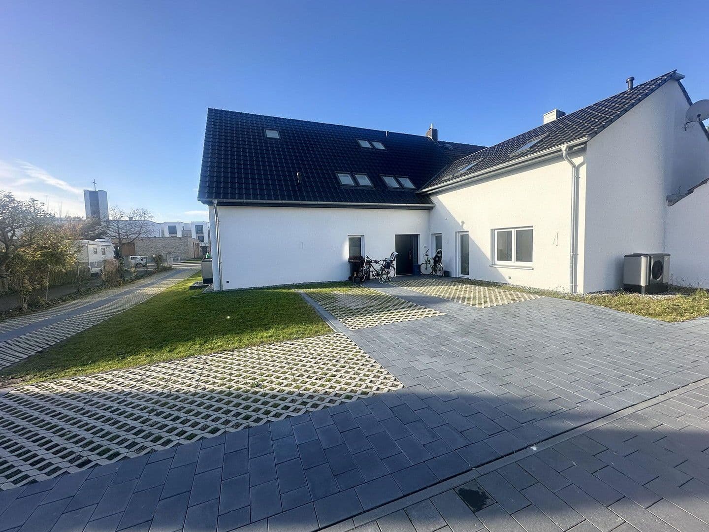 Predaj domu 159 m², pozemek 200 m², Hartenbrakenstrasse 28, Hannover, Dolné Sasko Predaj domu 159 m², pozemek 200 m², Hartenbrakenstrasse 28, Hannover, Dolné Sasko