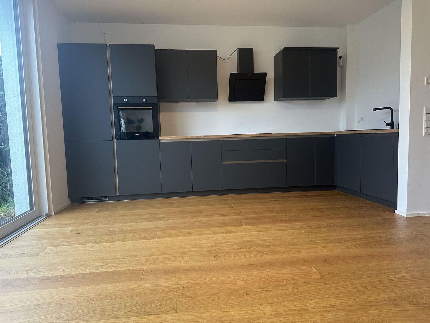 Predaj domu 159 m², pozemek 200 m², Hartenbrakenstrasse 28, Hannover, Dolné Sasko Predaj domu 159 m², pozemek 200 m², Hartenbrakenstrasse 28, Hannover, Dolné Sasko