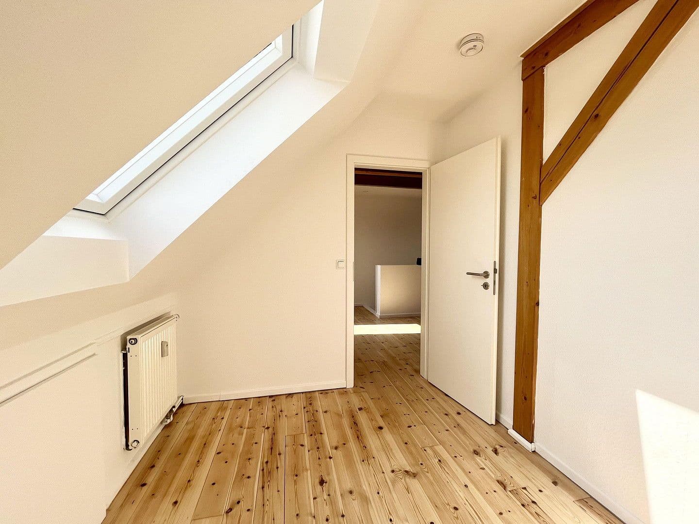 Prenájom bytu 4-izbový 82 m², Bad Belzig, Brandenbursko Prenájom bytu 4-izbový 82 m², Bad Belzig, Brandenbursko