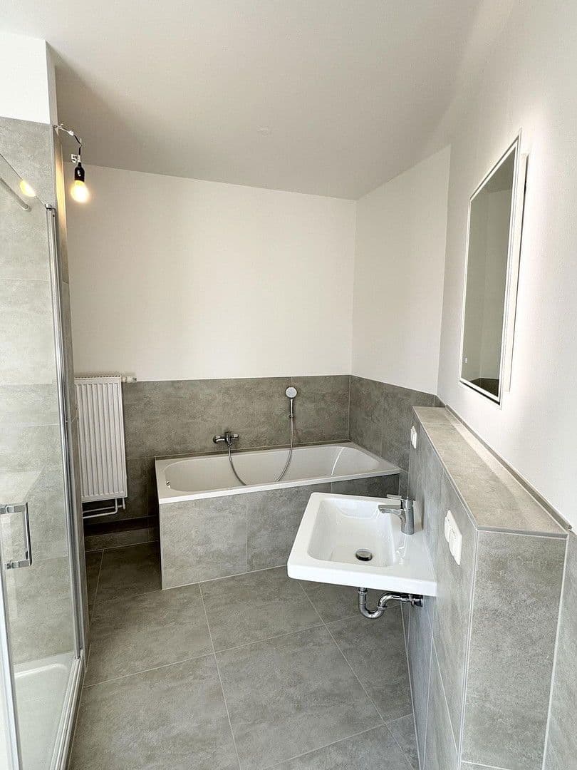 Prenájom bytu 4-izbový 82 m², Bad Belzig, Brandenbursko Prenájom bytu 4-izbový 82 m², Bad Belzig, Brandenbursko