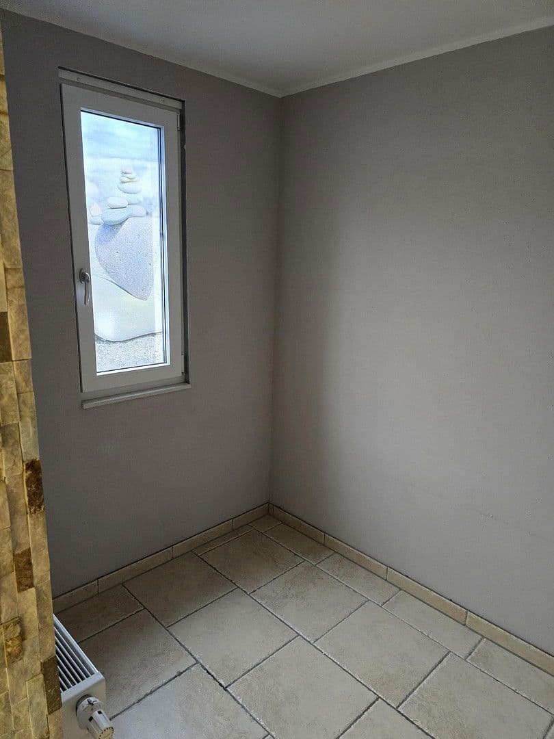 Prenájom domu 120 m², pozemek 237 m², Schmalenhofer Str., 27 A, Velbert, Severné Porýnie - Westfálsko Prenájom domu 120 m², pozemek 237 m², Schmalenhofer Str., 27 A, Velbert, Severné Porýnie - Westfálsko