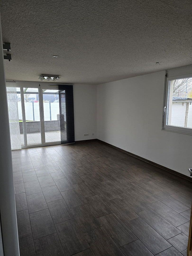 Prenájom domu 120 m², pozemek 237 m², Schmalenhofer Str., 27 A, Velbert, Severné Porýnie - Westfálsko Prenájom domu 120 m², pozemek 237 m², Schmalenhofer Str., 27 A, Velbert, Severné Porýnie - Westfálsko