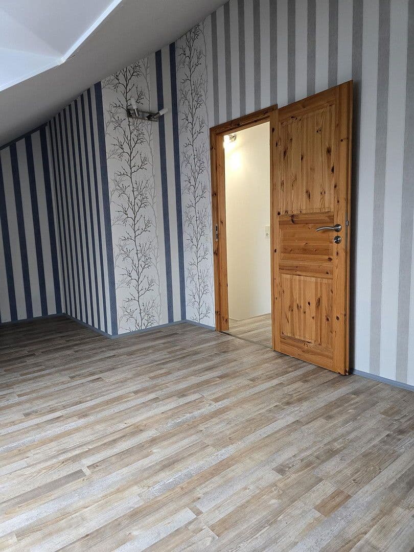 Prenájom domu 120 m², pozemek 237 m², Schmalenhofer Str., 27 A, Velbert, Severné Porýnie - Westfálsko Prenájom domu 120 m², pozemek 237 m², Schmalenhofer Str., 27 A, Velbert, Severné Porýnie - Westfálsko