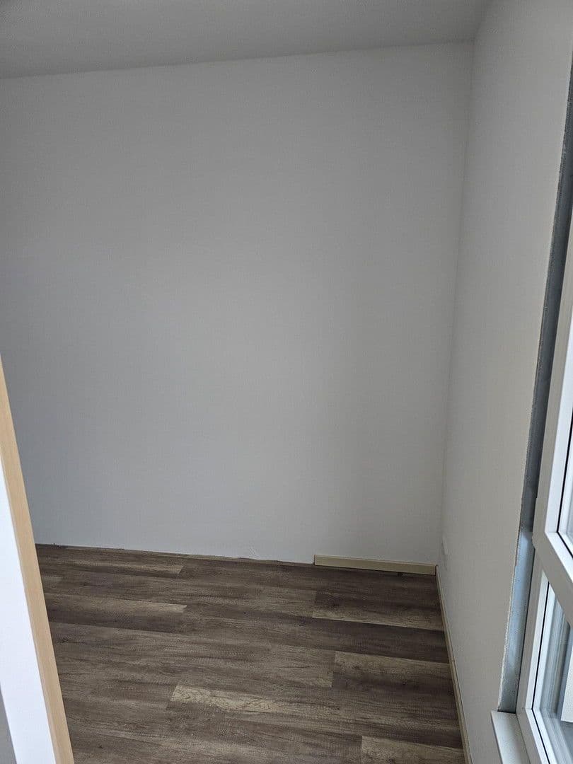 Prenájom domu 120 m², pozemek 237 m², Schmalenhofer Str., 27 A, Velbert, Severné Porýnie - Westfálsko Prenájom domu 120 m², pozemek 237 m², Schmalenhofer Str., 27 A, Velbert, Severné Porýnie - Westfálsko