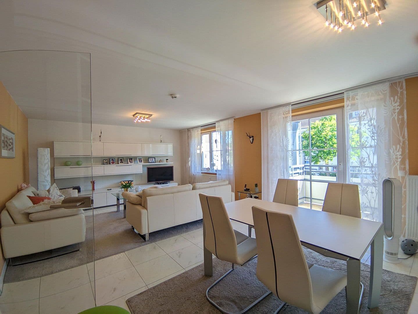 Prenájom bytu 3-izbový 89 m², Wolfsburg, Dolné Sasko Prenájom bytu 3-izbový 89 m², Wolfsburg, Dolné Sasko