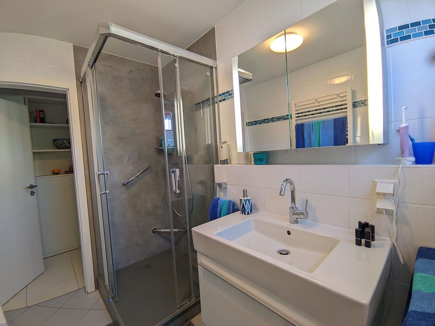 Prenájom bytu 3-izbový 89 m², Wolfsburg, Dolné Sasko Prenájom bytu 3-izbový 89 m², Wolfsburg, Dolné Sasko