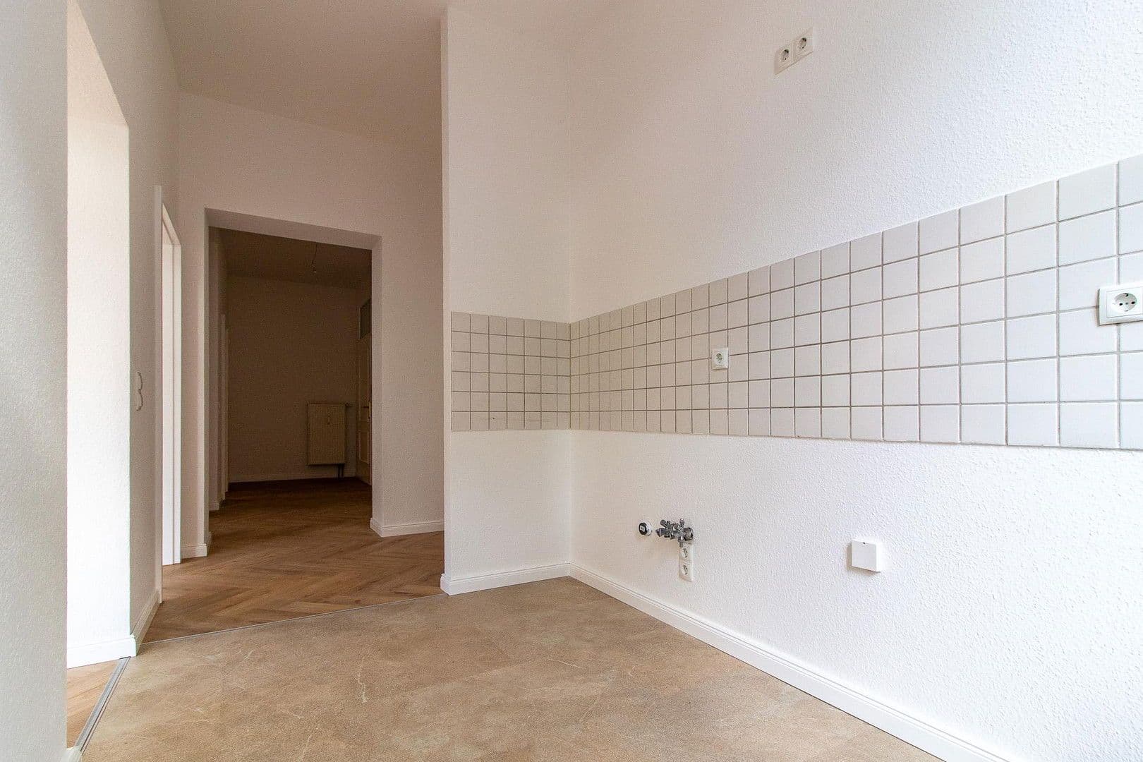 Prenájom bytu 2-izbový 60 m², Osterweihstraße 18, Zwickau, Sasko Prenájom bytu 2-izbový 60 m², Osterweihstraße 18, Zwickau, Sasko