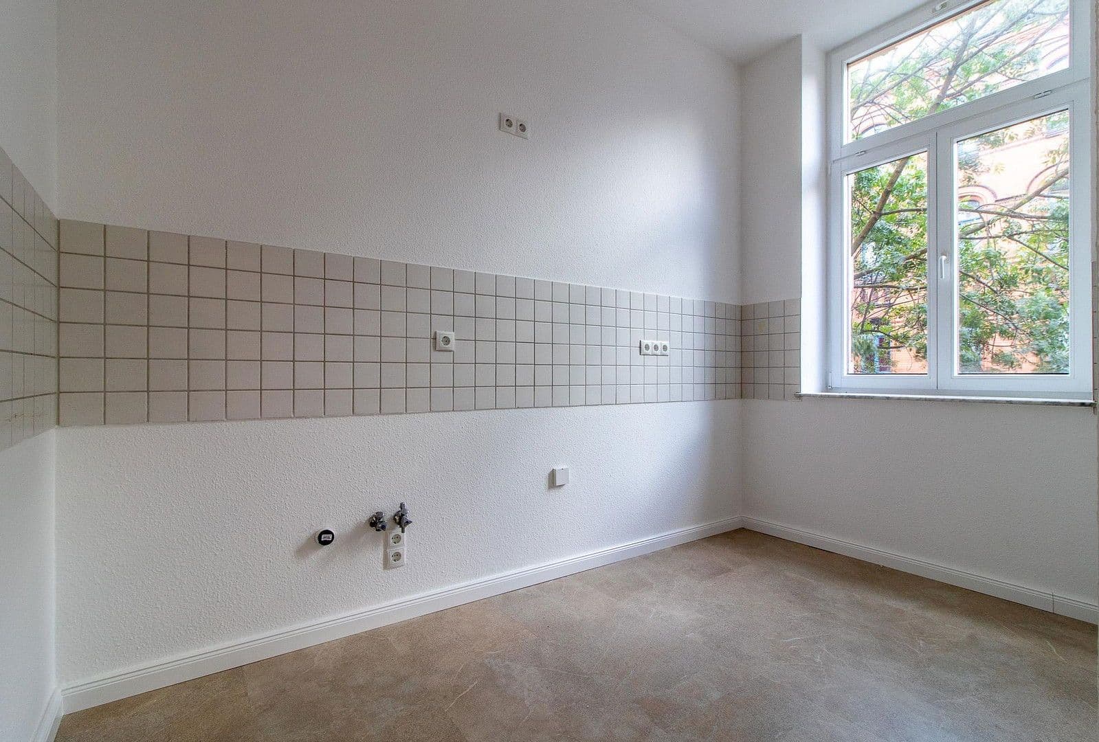 Prenájom bytu 2-izbový 60 m², Osterweihstraße 18, Zwickau, Sasko Prenájom bytu 2-izbový 60 m², Osterweihstraße 18, Zwickau, Sasko