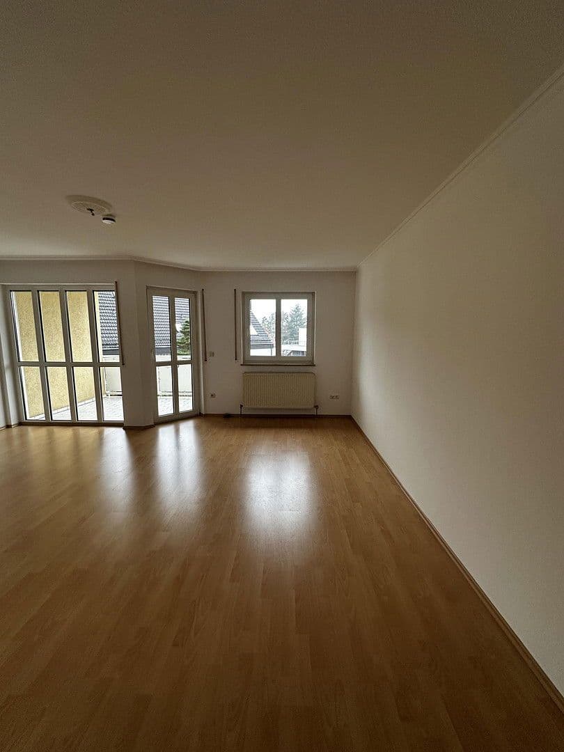 Prenájom bytu 3-izbový 90 m², Gutenbergstraße 27a, Zirndorf, Bavorsko Prenájom bytu 3-izbový 90 m², Gutenbergstraße 27a, Zirndorf, Bavorsko