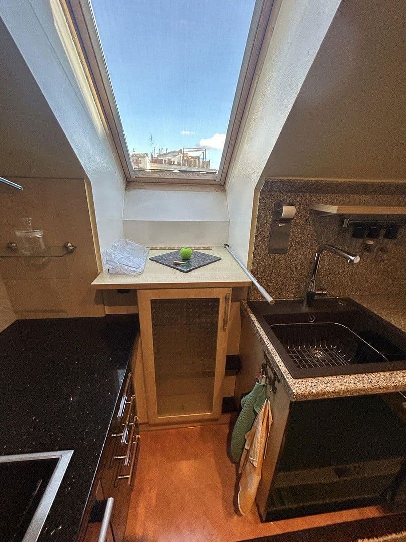 Prenájom bytu 3-izbový 90 m², Gurkgasse 26, Wien, Viedeň Prenájom bytu 3-izbový 90 m², Gurkgasse 26, Wien, Viedeň