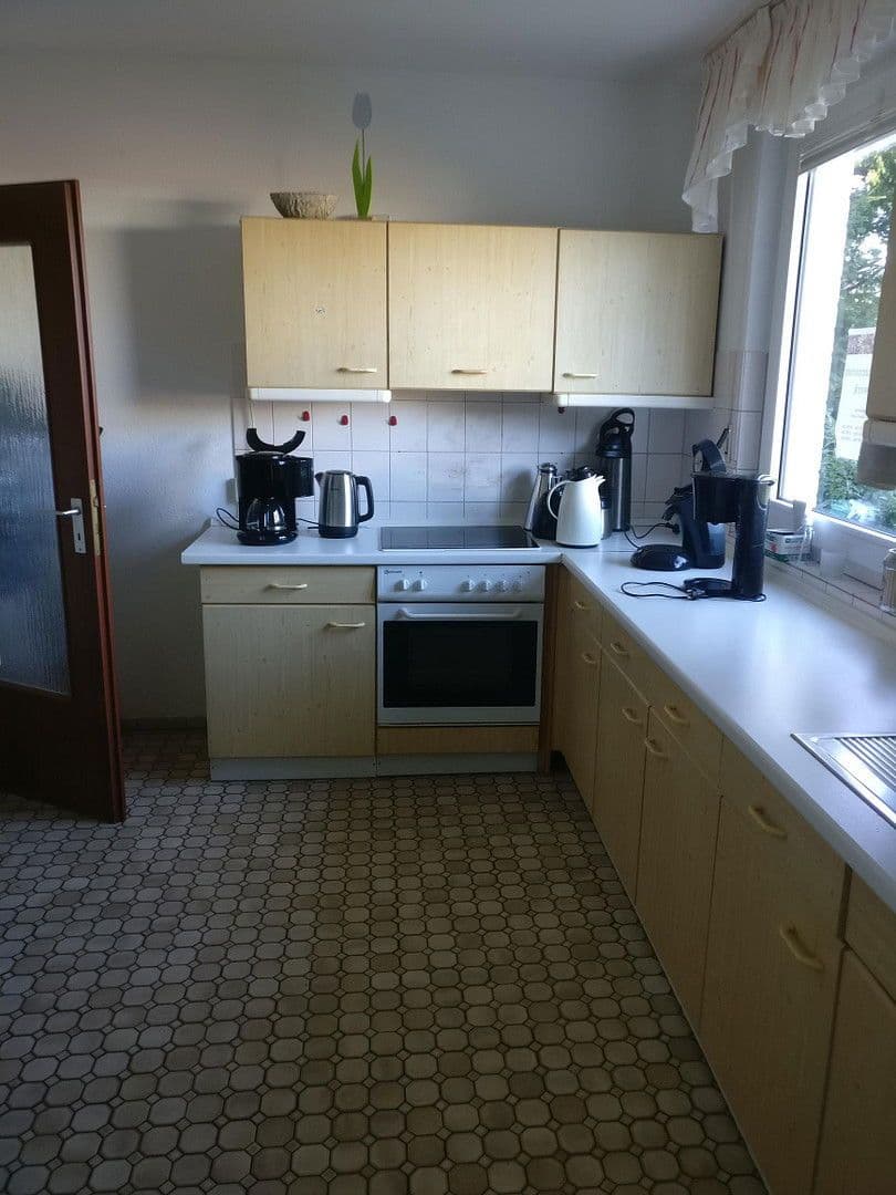 Predaj domu 260 m², pozemek 1.101 m², Bosteler Weg 11A, Celle, Dolné Sasko Predaj domu 260 m², pozemek 1.101 m², Bosteler Weg 11A, Celle, Dolné Sasko