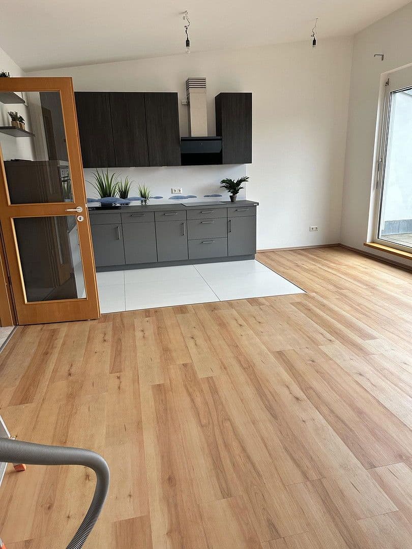 Predaj bytu 2-izbový 56 m², Berlin, Berlín Predaj bytu 2-izbový 56 m², Berlin, Berlín
