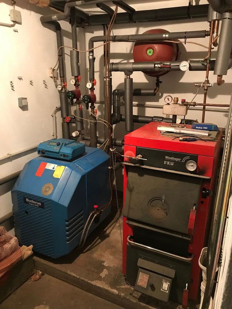 Predaj domu 201 m², pozemek 1.430 m², Michelau in Oberfranken, Bavorsko Predaj domu 201 m², pozemek 1.430 m², Michelau in Oberfranken, Bavorsko