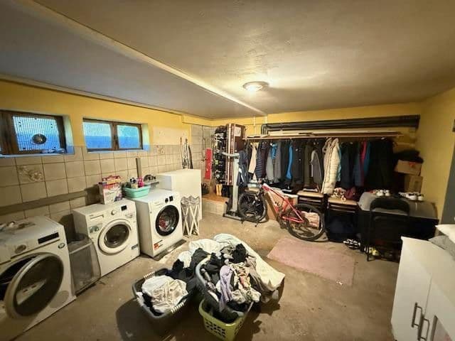 Predaj domu 201 m², pozemek 1.430 m², Michelau in Oberfranken, Bavorsko Predaj domu 201 m², pozemek 1.430 m², Michelau in Oberfranken, Bavorsko