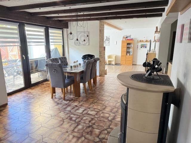 Predaj domu 201 m², pozemek 1.430 m², Michelau in Oberfranken, Bavorsko Predaj domu 201 m², pozemek 1.430 m², Michelau in Oberfranken, Bavorsko