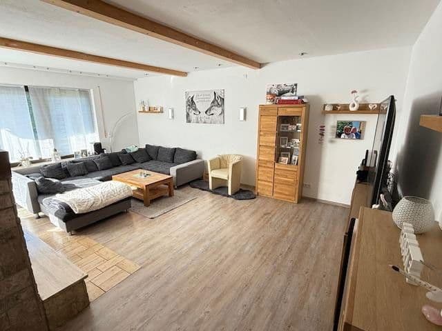 Predaj domu 201 m², pozemek 1.430 m², Michelau in Oberfranken, Bavorsko Predaj domu 201 m², pozemek 1.430 m², Michelau in Oberfranken, Bavorsko