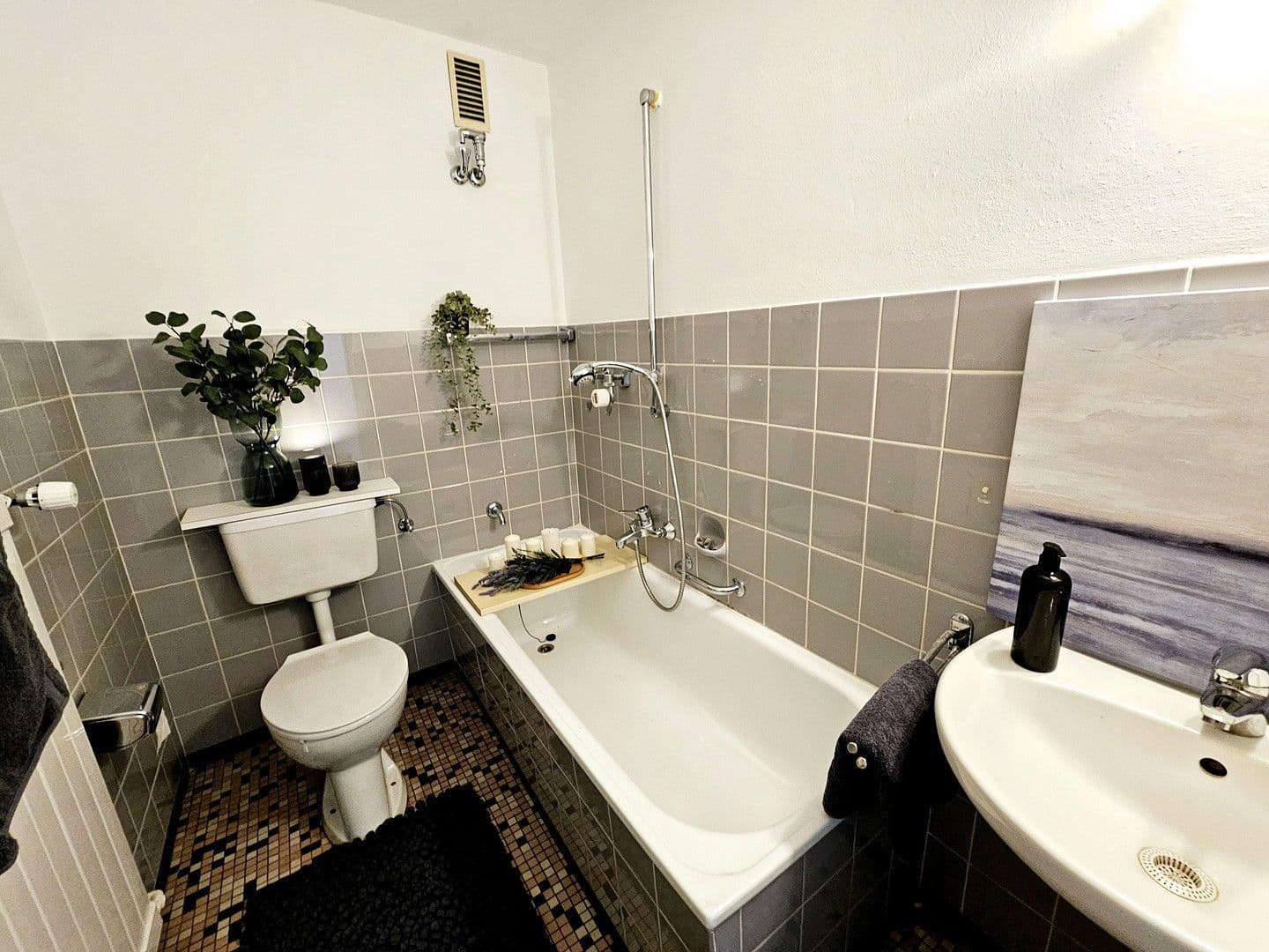 Predaj bytu 1-izbový 43 m², Brandenburgerstr. 31, Konstanz, Bádensko-Wurttembersko Predaj bytu 1-izbový 43 m², Brandenburgerstr. 31, Konstanz, Bádensko-Wurttembersko