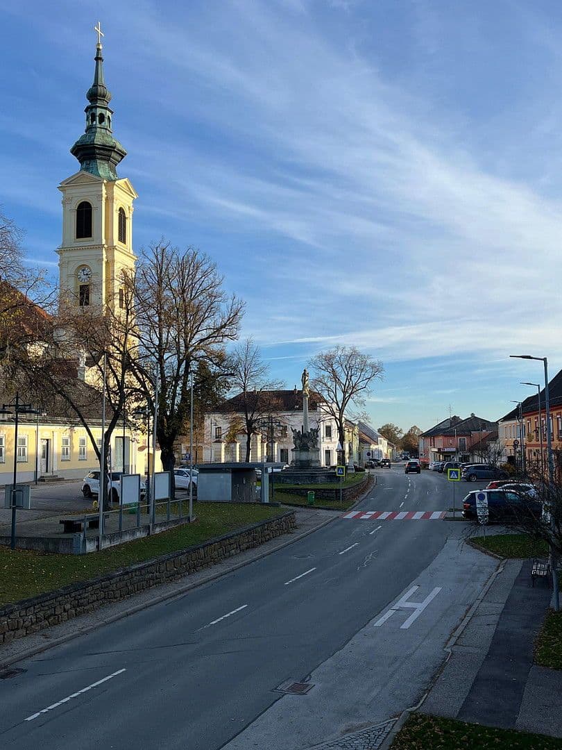 Predaj kancelárie 240 m², Hauptplatz 20, Großweikersdorf, Dolné Rakúsko Predaj kancelárie 240 m², Hauptplatz 20, Großweikersdorf, Dolné Rakúsko