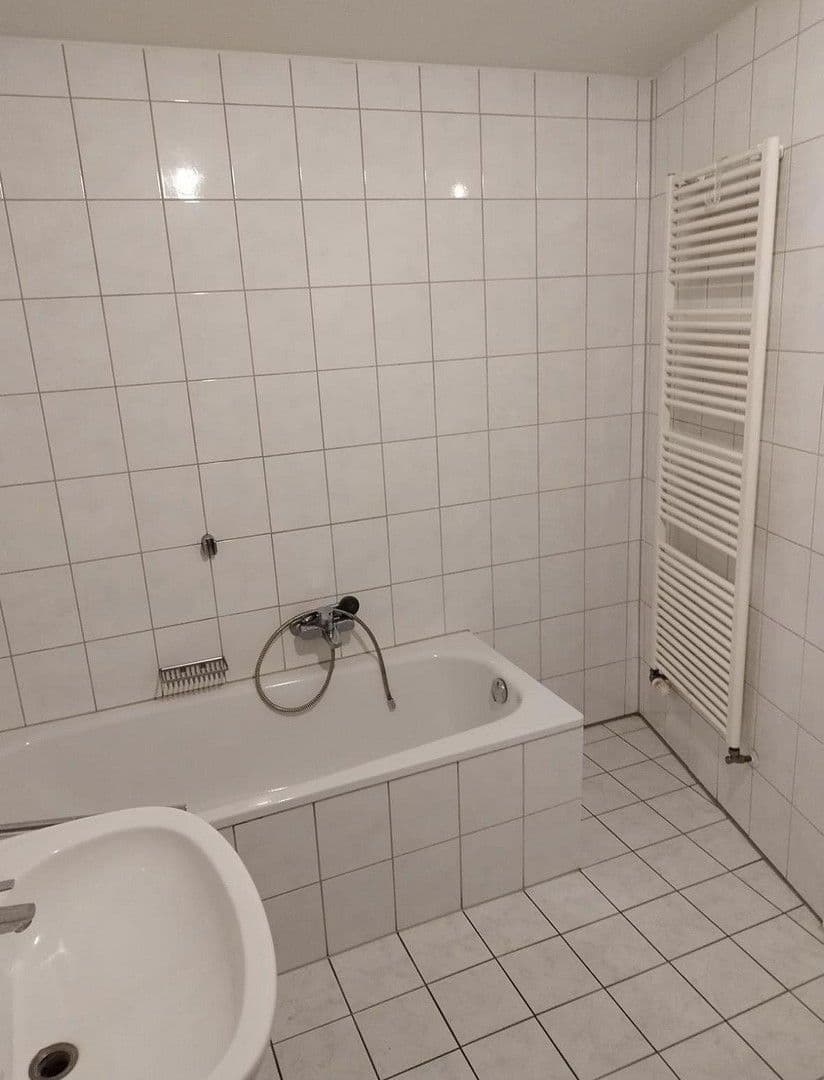 Prenájom bytu 2-izbový 61 m², Hauptstraße 3, Bornheim, Severné Porýnie - Westfálsko Prenájom bytu 2-izbový 61 m², Hauptstraße 3, Bornheim, Severné Porýnie - Westfálsko